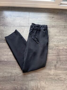 lululemon on the fly woven pants size 8 black casual